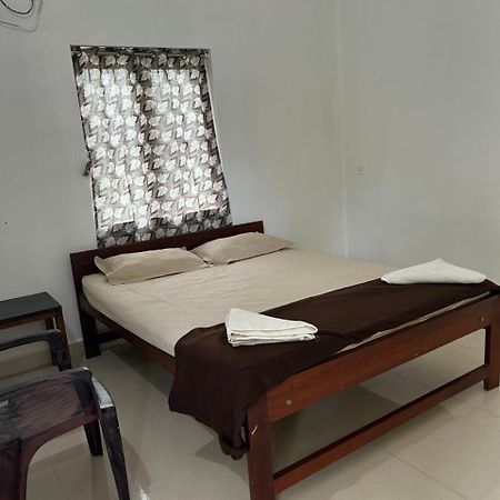 Hotel Hare Krishna à Arambol Extérieur photo
