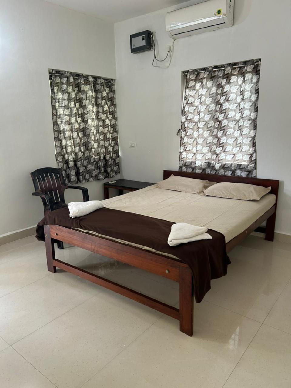 Hotel Hare Krishna à Arambol Extérieur photo